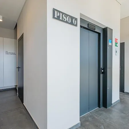 Apartment Nomad's 2bed Riverside Lisbon