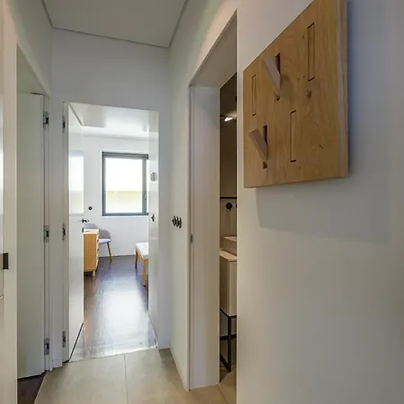 Nomad's 2bed Riverside Apartment